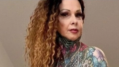 MODERNA BAKA Celo telo joj je istetovirano, izgleda kao strip, a za to je potrošila oko 30.000 evra!