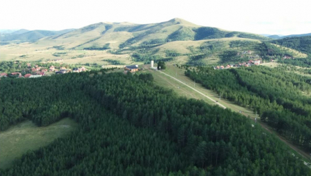 TRAŽI SE APARTMAN VIŠE, UPRKOS VISOKIM CENAMA Ova srpska planina svake godine sve posećenija