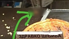 SVI SU ZGROŽENI ZBOG PRIZORA IZ BEOGRADSKE PEKARE Pored peciva gmiže nešto jezivo!