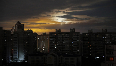 ALARM ŠIROM UKRAJINE Prvo u KIjevu, a onda je počeo da se širi na druge regione