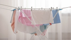 KAKO DA BRZO OSUŠITE ODEĆU U STANU Postoje trikovi koji će vam pomoći, a ovo nikako ne treba da radite