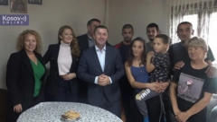 PORODICE RAKIĆEVIĆ I VULOVIĆ DOBIJAJU NOVE KUĆE, SREDSTVA SU OBEZBEĐENA "Ovo nam mnogo znači, sami ne bi mogli da se izborimo nikako"