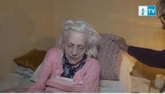 KATICA IZ SUBOTICE PROSLAVILA 100. ROĐENDAN Lekove ne pije, ali voli da nazdravi rakijicom!
