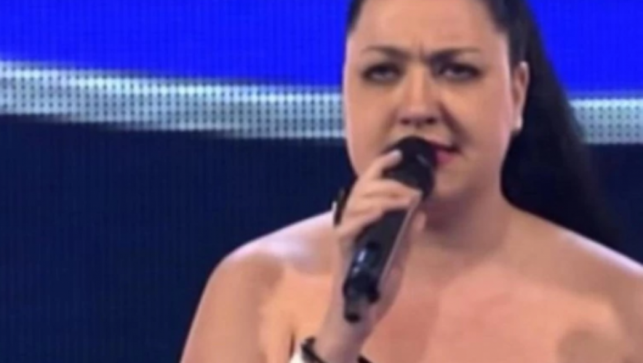 IMALA JE 92 KILOGRAMA, A SADA SE PREPOLOVILA! Šok transformacija poznate pevačice, smršala čak 44 kilograma