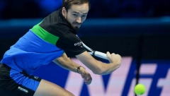 KAKAV PREOKRET? STRAŠAN PREOKRET Zverev ispustio ogromnu prednost - Medvedev ide u finale