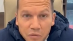 OSLOBODITE IH Barak Bahar se, sa slikama dece u rukama, potresno oglasio (VIDEO)