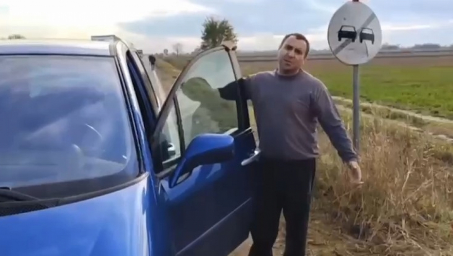 POLJOPRIVREDNICI NE PUŠTAJU OCA SA ČETVORO DECE DA PROĐE Sve su blokirali, ne može ni da mrdne!