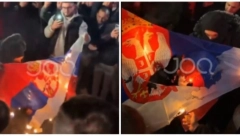 ALBANCI ZAPALILI SRPSKU ZASTAVU NA TRGU U TIRANI Snimljeno divljaštvo navijača, GLEDAJTE ŠTA RADE (VIDEO)