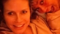 NAVIKLI SMO DA JE VIĐAMO U GLAMUROZNIM IZDANJIMA Hajdi Klum u pidžami iznenadila fanove i zapalila Instagram