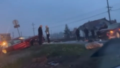 AUTOMOBIL SLETEO U KANAL OD SILINE UDARA Strašan sudar na putu Šabac - Loznica (VIDEO)