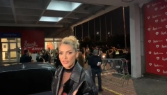 SNEŽANA BORJAN SPREMNA ZA PRAZNIKE Žena fudbalera ukrasila zlatnu jelku, pa pokazala luksuz u kom živi