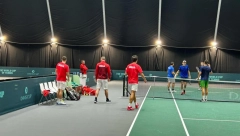 POSLEDNJE PRIPREME NAŠIH TENISERA Evo kako Nole i ekipa vežbaju za Britance (VIDEO)