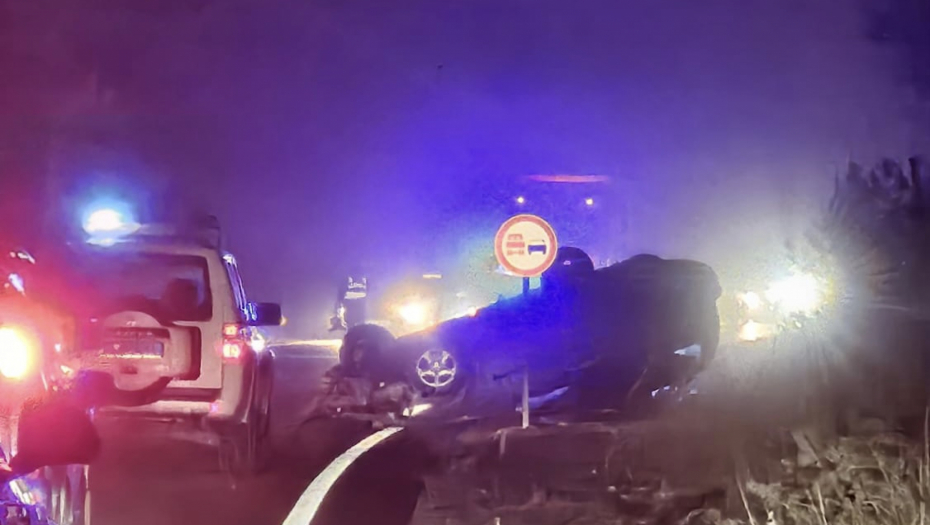 JEZIVA SCENA KOD ZLATIBORA Vozač potpuno izgubio kontrolu nad vozilom, na licu mesta pripadnici policije (FOTO)