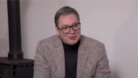 VUČIĆ OBIŠAO KOVAČEVIĆE Predsednik sa porodicom koja se nakon 30 godina iz Francuske vratila u Srbiju (VIDEO)