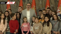 "NIKADA NEĆU PRIZNATI NEZAVISNOST KOSOVA! TO SAM IM SVIMA REKAO" Predsednik Vučić sa decom sa Kosova i Metohije (VIDEO)