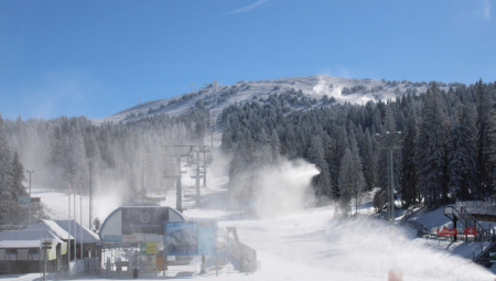 TAKSISTI NA KOPAONIKU RAZVILI OZBILJAN BIZNIS Po sezoni zarade 20.000 evra!