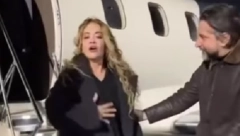 RITA ORA DOŠLA NA KOSOVO, PA MAZILA ZEMLJU Evo koja tri poteza je napravila kontroverzna Albanka