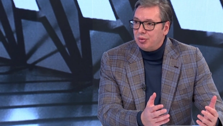 IZBORI SU VAŽNI, TO NIJE IGRAČKA Vučić: Vi, ljudi, odlučujete o sudbini Srbije