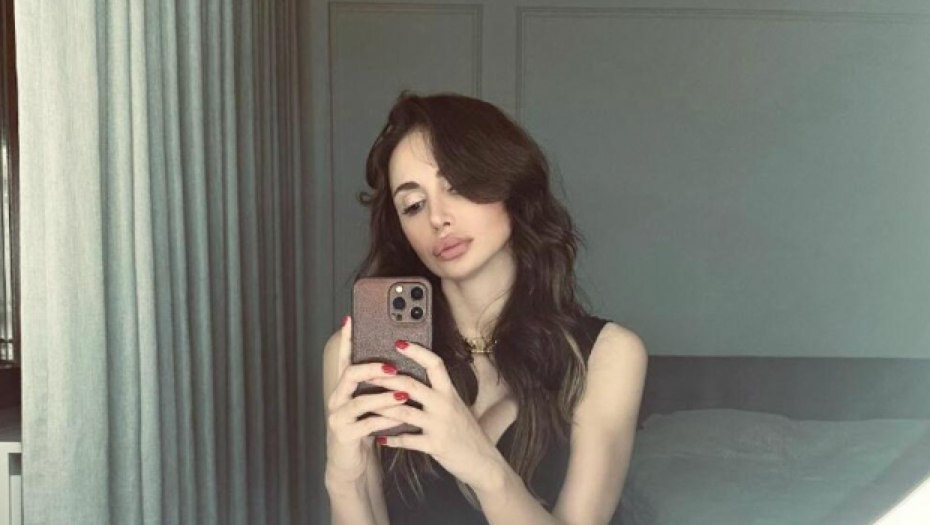 EMINA JAHOVIĆ O SVEMU ĆUTALA TRI MESECA! Pevačica prošla kroz pakao zbog povreda, a sada javno otkrila sve detalje!