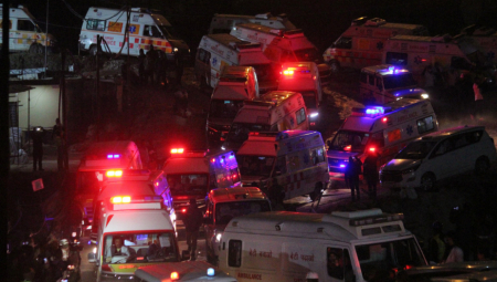 HOROR NA VERSKOM OKUPLJANJU! U stampedu poginulo najmanje 27 ljudi!