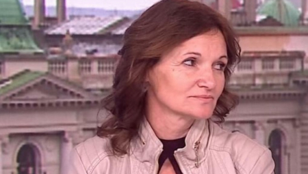 "MAJKA JE HTELA DA ME BACI U DRINU, A OTAC... " Jelena je dobijala batine čak i dok je bila u stomaku, SUDBINA JOJ JE PRETUŽNA