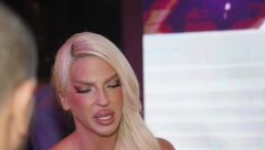 JELENA KARLEUŠA SE SLOMILA OD EMOCIJA Objavila nikada viđenu fotografiju sa majkom i ocem, a opis kida dušu!