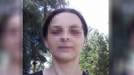 UDALA SE SA 18, NALETELA NA PIJANCA I NASILNIKA KOGA JE UBILA NOŽEM Jasmini Bajović danas iznova počinje suđenje