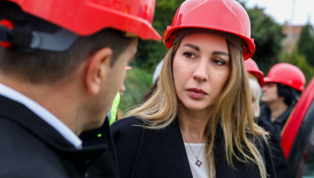 DRŽAVA ULAŽE I U SMEDEREVO Ministarka Đedović obišla građane, uručila ugovore za subvencije