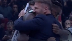 EMOTIVNE SCENE U "ARENI" Lesor dobio poklon po kojem će ga svi navijači pamtiti (VIDEO)