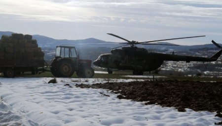 JEDINICE VOJSKE SRBIJE U AKCIJI NA TERENU U pružanje pomoći uključeni i helikopteri  (FOTO)