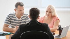 JASMINA JE BRINULA O BOLESNOJ MAJCI GODINAMA: Na kraju se pojavio brat da traži nasledstvo, ali nije računao na ovu tačku u zakonu