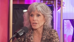 "MOJ MOMAK MORA DA IMA 20 GODINA" Holivudska diva pošteno nasmejala publiku, otkrila zašto želi mlađeg dasu!