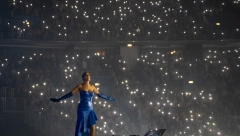 OVO SE ČEKALO! Ljudi će pasti u trans kada ova zvezda večeras izađe na binu sa Prijom
