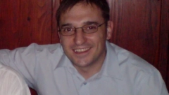 OBJAVLJENA FOTOGRAFIJA VANJINOG OCA Ovo je čovek koji je ćerkicu (14) predao otmičarima