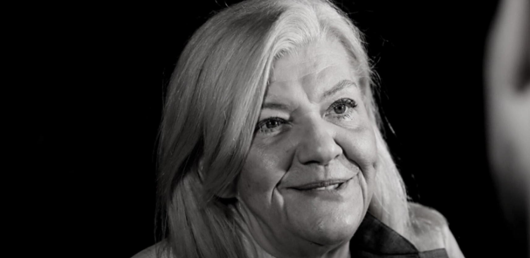 OVA ŽENA JE ZAMENILA MARINU TUCAKOVIĆ Sa njom se viđaju Futa i Rale, u sve umešana i Ana Nikolić