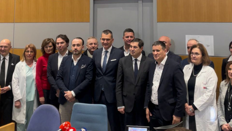 "HVALA VUČIĆU I SRPSKIM LEKARIMA" Delegacija KBC Republike Srpske u Beogradu, velika saradnja Beograda i Banjaluke