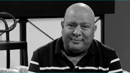 DŽEJ MI JE UKRAO SAT Pevač otkrio detalje o druženju sa kolegom: Izašao je na binu i rekao da sam mnogo glup