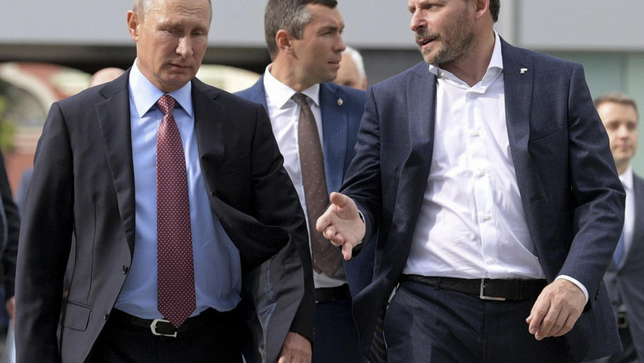 "ČETVORICA SU GA PRATILA" Peskov otkrio kako je Putin stigao u Abu Dabi