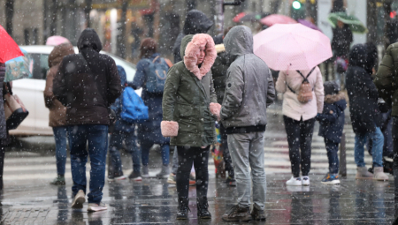 POČETAK ZIME KAO PROLEĆE Posle novogodišnje čarolije stiže debeli minus