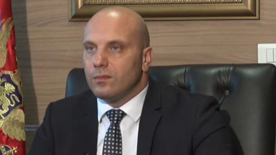 NOVI ŠOK U CRNOJ GORI! Bivši službenik policije kupio vozilo od 300.000 EVRA! Terzić najavio istragu