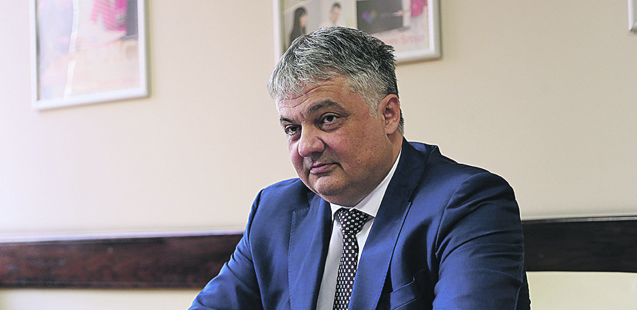 DANAS SIGNAL ZA SRBE NA SEVERU KOSMETA Lučić: Protiv Hetemija krivična prijava