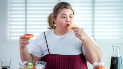 PRESTANITE DA JEDETE EMOCIJE Ako konzumirate hranu zbog stresa, ovi mali saveti su namenjeni samo za vas!