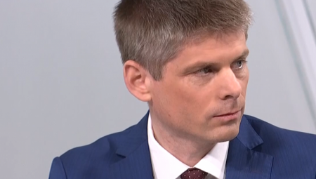 VUČIĆ JASNO REKAO KOJE SU CRVENE LINIJE Arno Gujon na terenu video ko se bori za Srbe na KiM