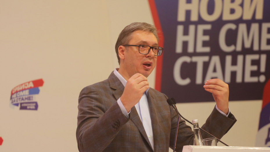 "DŽAMIJA, PA CRKVA, PA OPET DŽAMIJA I CRKVA!" Vučić u Novom Pazaru poručio: Sve je to naše i vaše nasleđe!