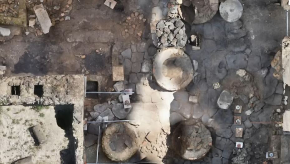 PEKARA POKAZUJE NAJSUROVIJU I NAJBRUTALNIJU STRANU ŽIVOTA U IMPERIJI  Veliko arheološko otkriće u Pompeji (VIDEO)