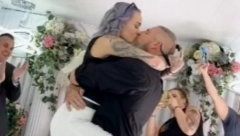 "UDAJA ZA OČUHA JE NAJBOLJA ODLUKA KOJU SAM DONELA" Devojka zgrozila javnost, otela majci muža, pa otkrila u kakvim su danas odnosima (VIDEO)