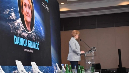 Ministarka Grujičić na konferenciji “Svet u 2024”
