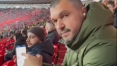 BIVŠI IGRAČ PARTIZANA PRATI CRVENO-BELE  Valeri Božinov na "Marakani" gleda meč Zvezde i Sitija