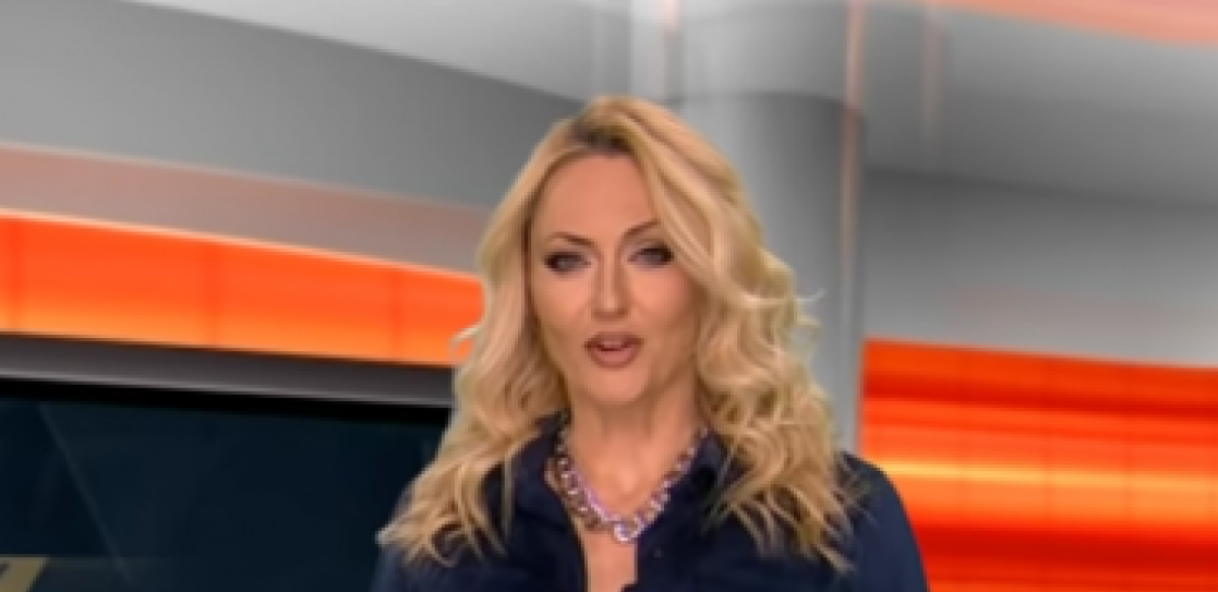 INTIMNE FOTKE VODITELJKE PAPARACO LOVA Nikada je niste videli u ovom izdanju, skinula se i pokazala čime raspolaže