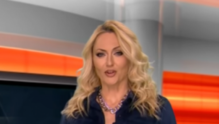 SKINULA SE VODITELJKA (46) Pokazala brutalnu liniju, deset godina nije potrčala i vežbala!